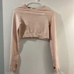 Light pink cropped gym shark long sleeve